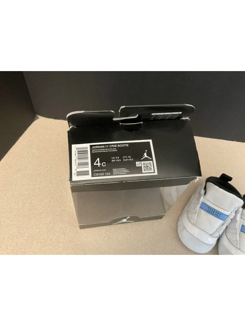 Toddler Nike Air Jordan 11 White/Legend Blue Crib Bootie. Size 4C. Awesome!!!